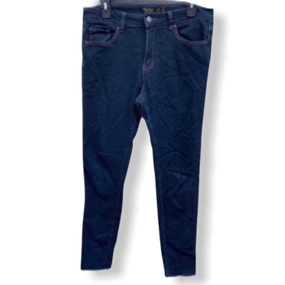 ‎IRIS Jeans